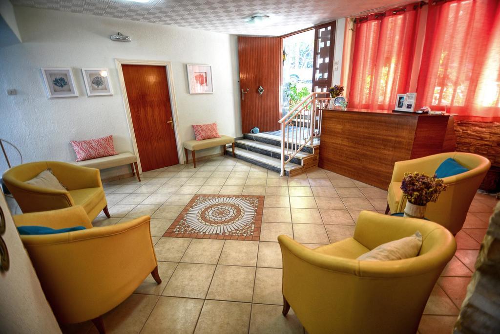Hotel George Ágios Kírykos Extérieur photo